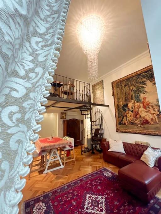 Beyond8 Luxurysuite Триест Екстериор снимка